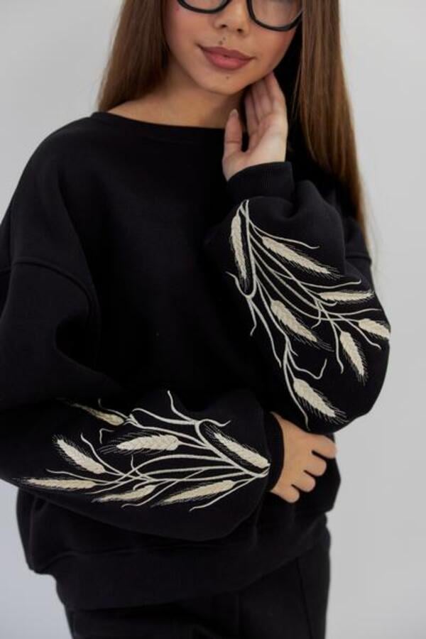 Світшот для дівчинки з вишитими колосками 140 Чорний (127044)