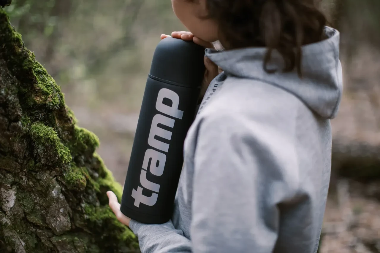 Термос Tramp Soft Touch для чаю та кави 1 л Чорний (TRC-109-black) - фото 4 Термос Tramp Soft Touch для чаю та кави 1 л Чорний (TRC-109-black) - фото 4