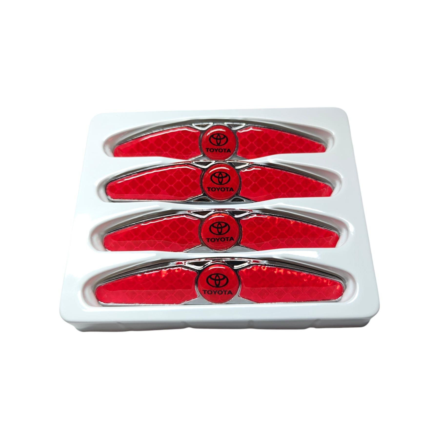 Накладки-катафоты на двери автомобиля с логотипом Toyota от царапин и вмятин Красный карбон (2402367314)
