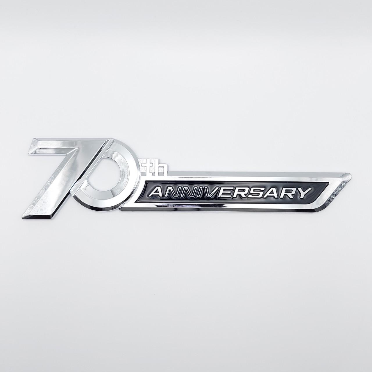 Эмблема надпись 70th Anniversary Toyota ABS 21х5,5 см Хром глянцевый (1759817690)