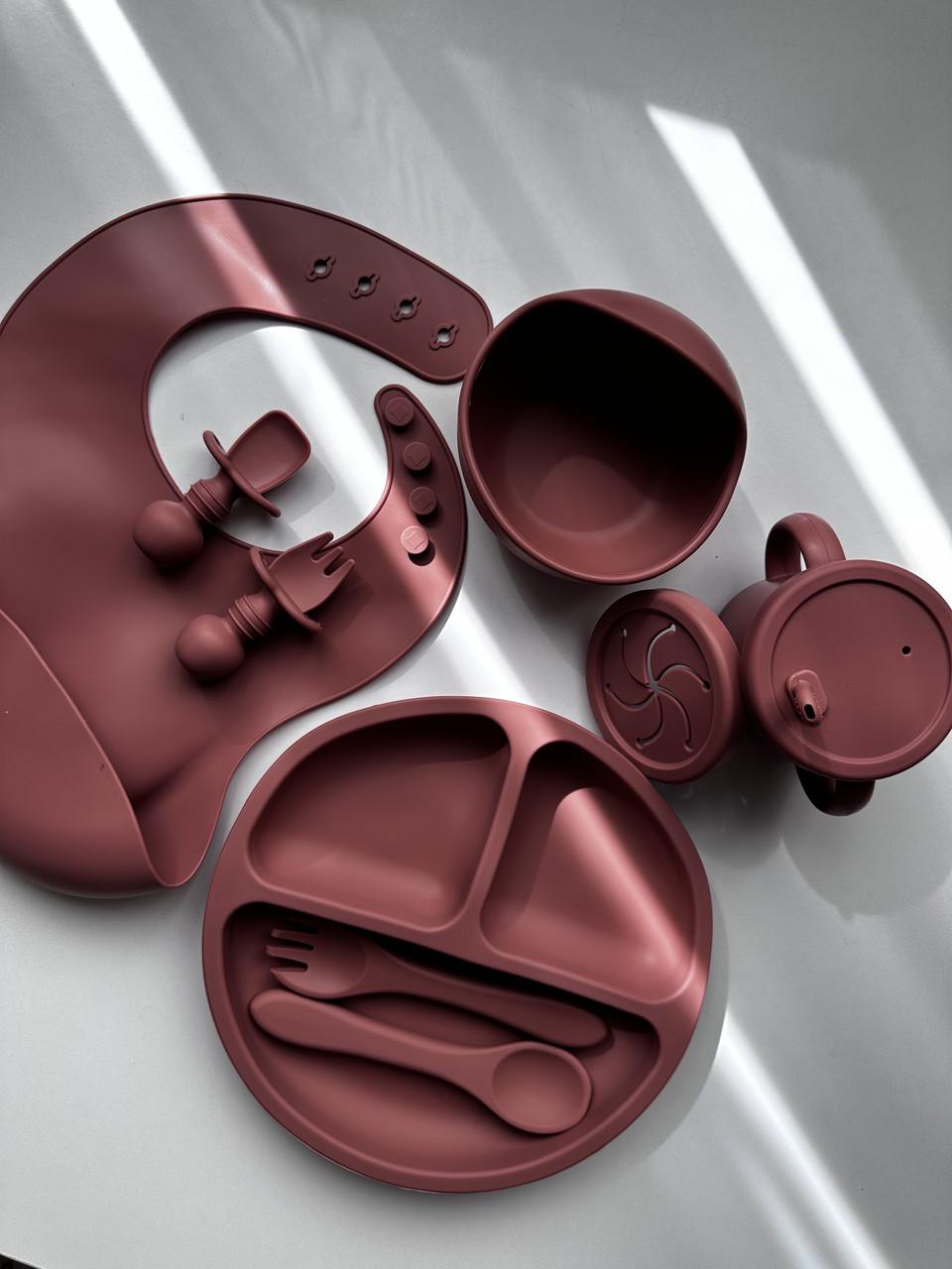 Набор посуды для кормления детей 9 элементов тарелка/миска/поильник/нагрудник Бордовый (104) - фото 6