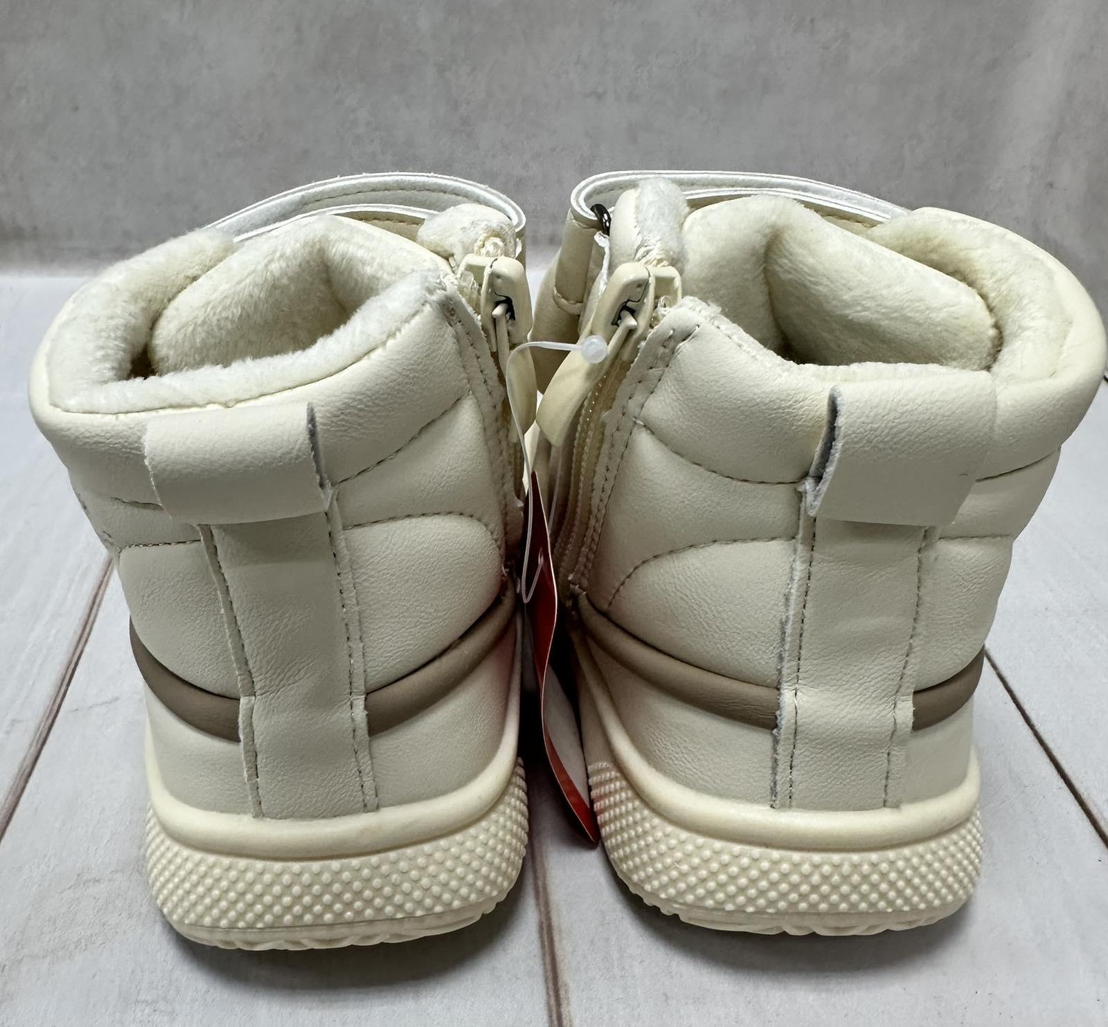 Уггі зимові для дівчаток Paliament Бежевий р. 25 15,5 см - фото 4 Уггі зимові для дівчаток Paliament Бежевий р. 25 15,5 см - фото 4