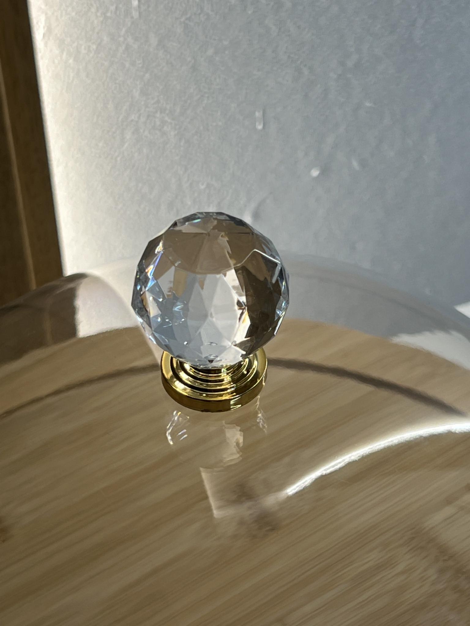 Тортівниця з кришкою бамбук/акрил d 30 см h1 1,5 см - фото 2