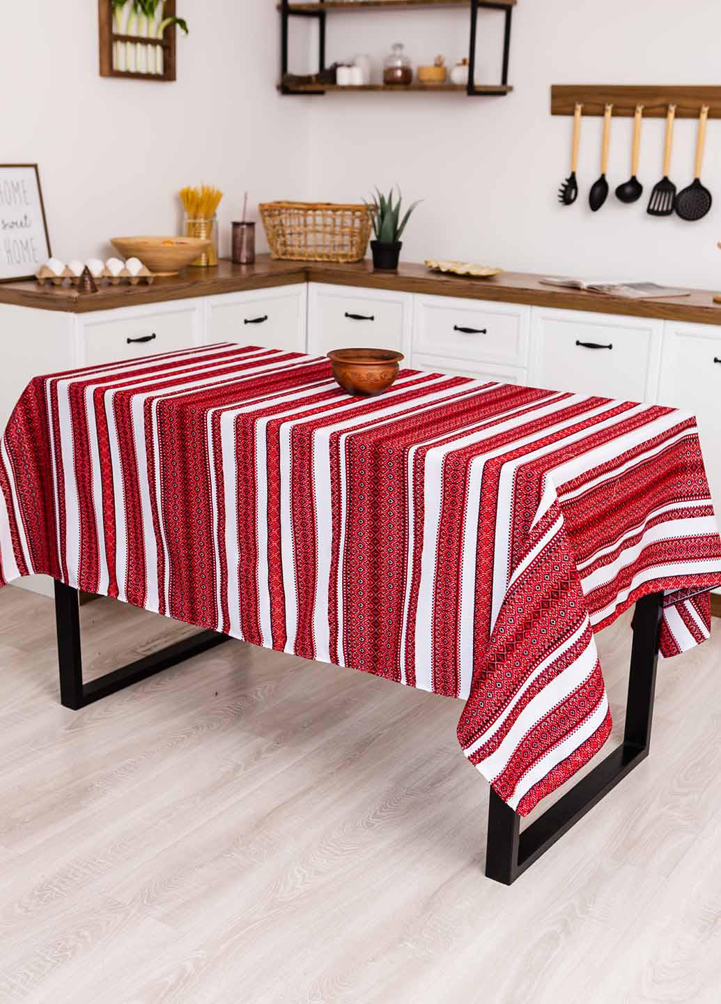 Скатерть вышитая с украинским орнаментом 2,2х1,5 м (анс5-1-22)