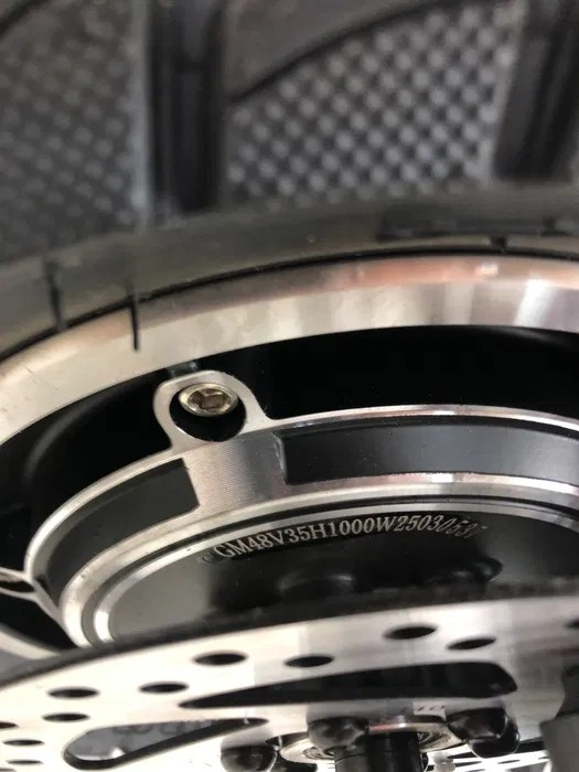 Електросамокат Tesla 10000 1000 W/48 V/21 Ah (235323) - фото 16 Електросамокат Tesla 10000 1000 W/48 V/21 Ah (235323) - фото 16