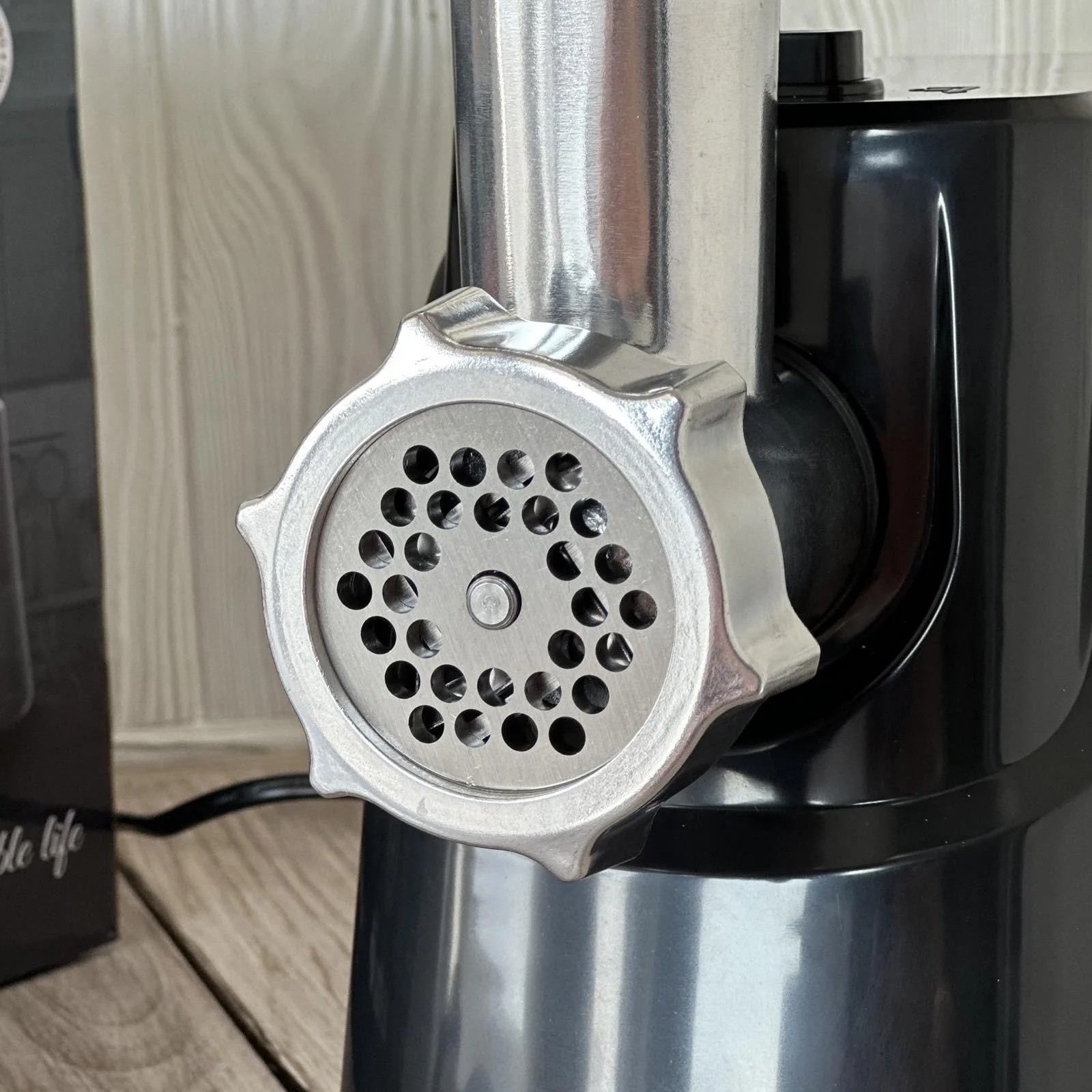 М'ясорубка електрична Rainberg RB-677 з насадкою для ковбас 2600 Вт (ML-04368) - фото 8 М'ясорубка електрична Rainberg RB-677 з насадкою для ковбас 2600 Вт (ML-04368) - фото 8