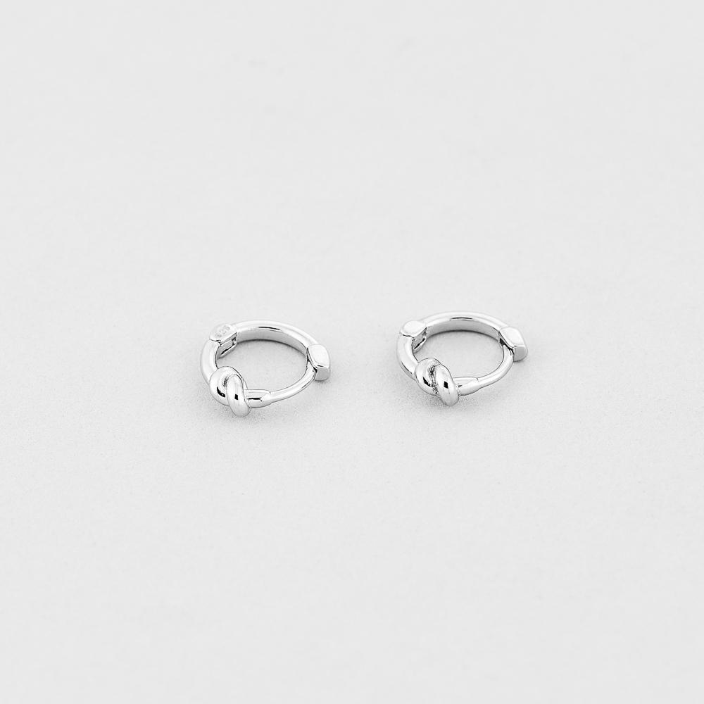 Серебряные серьги Minimal Узелок (6698)