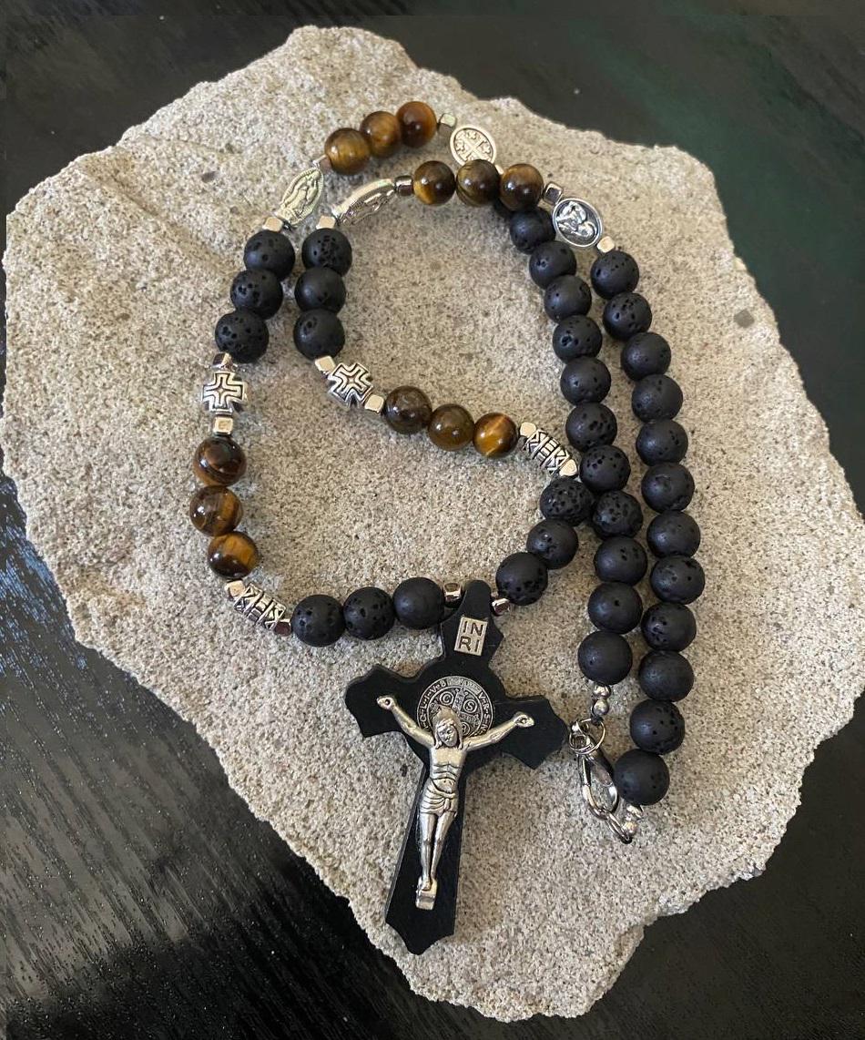 Колье LITAURS ручной работы с натуральными камнями/металлическими вставками и деревянным кулоном (24072) - фото 4 Колье LITAURS ручной работы с натуральными камнями/металлическими вставками и деревянным кулоном (24072) - фото 4