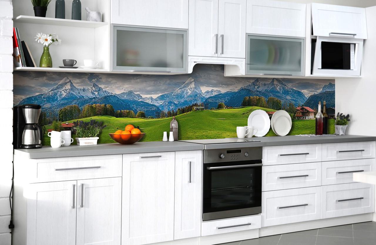 Кухонный фартук Заснеженные горы/долина из самоклеющейся виниловой пленки 60х300 см Зеленый