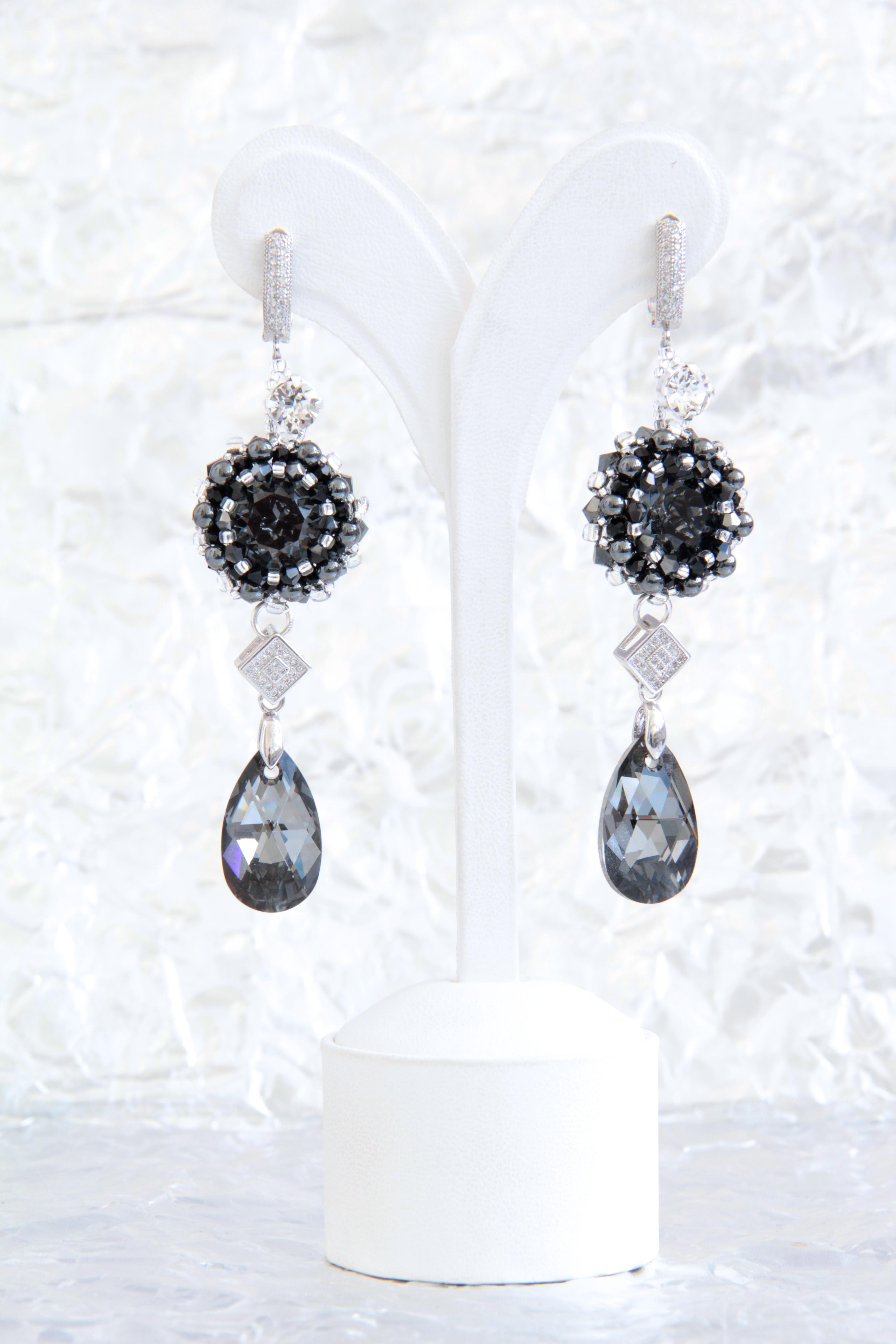 Сережки довгі родій c кристалами краплями та фіанітами Dark Crystal ручна робота (ER-0060)