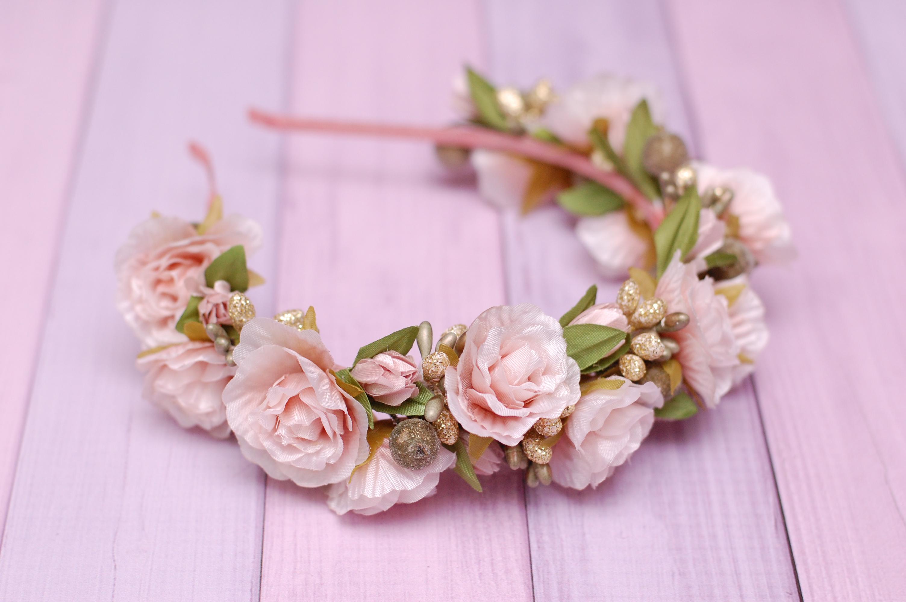 Обруч для волос с цветами Пудрово-золотой (392)