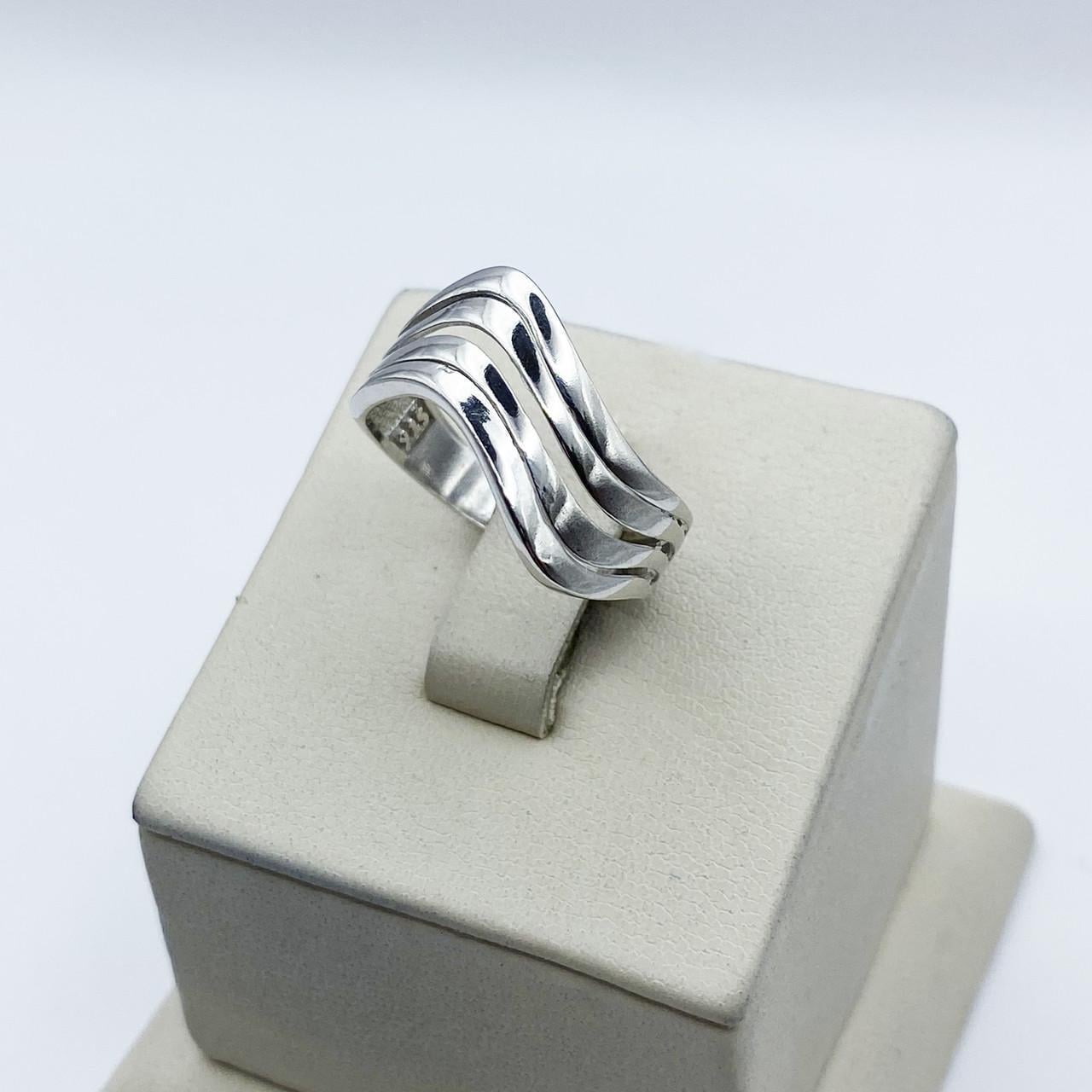 Кольцо серебряное р. 18 2,37 г (2096850126)