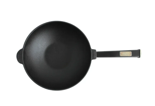 Сковорода чавунна Brizoll WOK з дерев'яною ручкою та скляною кришкою 2,8 л Black (W26HP1-6) - фото 3 Сковорода чавунна Brizoll WOK з дерев'яною ручкою та скляною кришкою 2,8 л Black (W26HP1-6) - фото 3