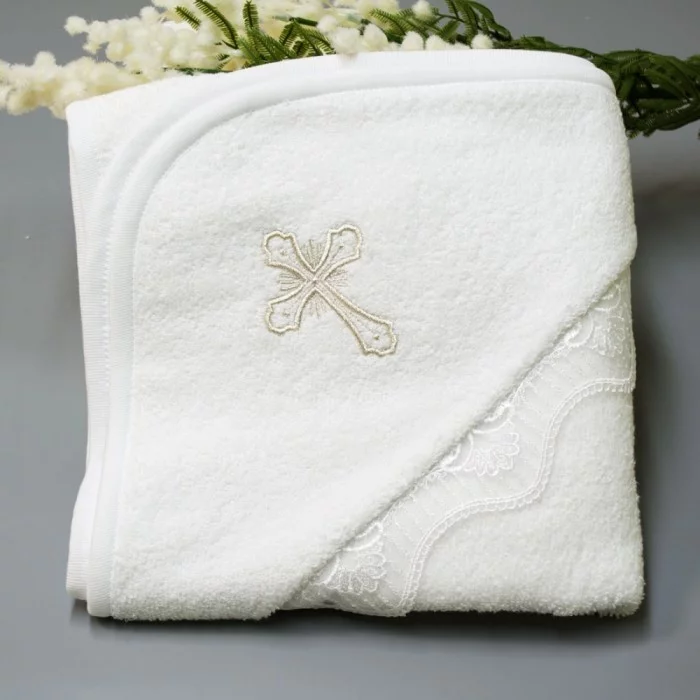 Крижма махрова Ірен в золоті з капюшоном 80х80 см Білий (6012)