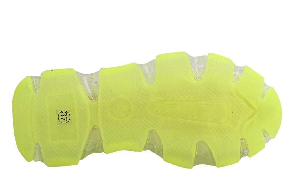 Кросівки жіночі Vikonty з текстилю на низькому ходу на шнурівці р. 37 Білий (245-21LK) - фото 6 Кросівки жіночі Vikonty з текстилю на низькому ходу на шнурівці р. 37 Білий (245-21LK) - фото 6