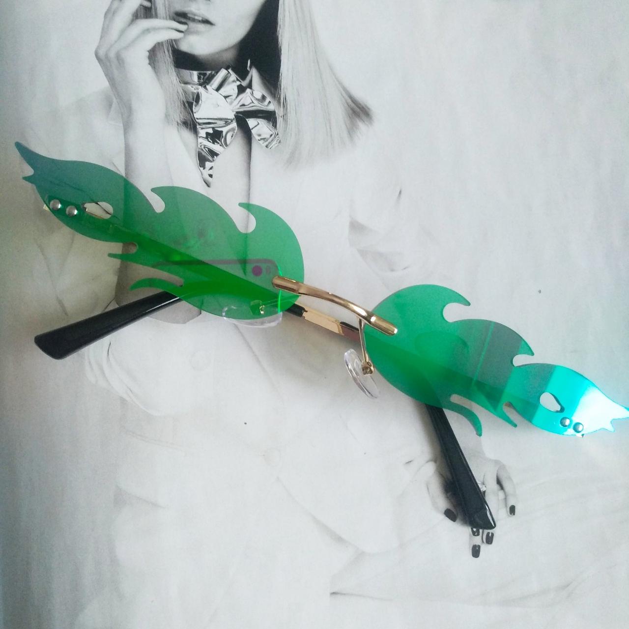 Очки узкие огонь пламя Зеленый