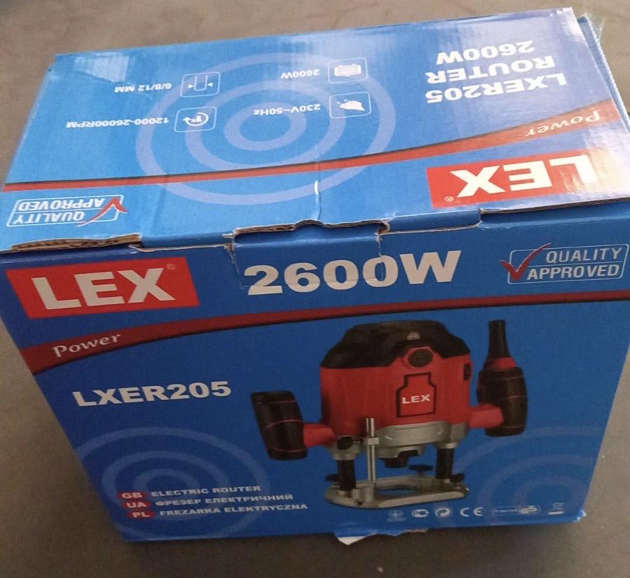 Фрезер LEX LXER205 цанговий патрон 6/8/12 мм 2600 Вт 12000-26000 об/хв та набір фрез 8 шт. (10800) - фото 6 Фрезер LEX LXER205 цанговий патрон 6/8/12 мм 2600 Вт 12000-26000 об/хв та набір фрез 8 шт. (10800) - фото 6