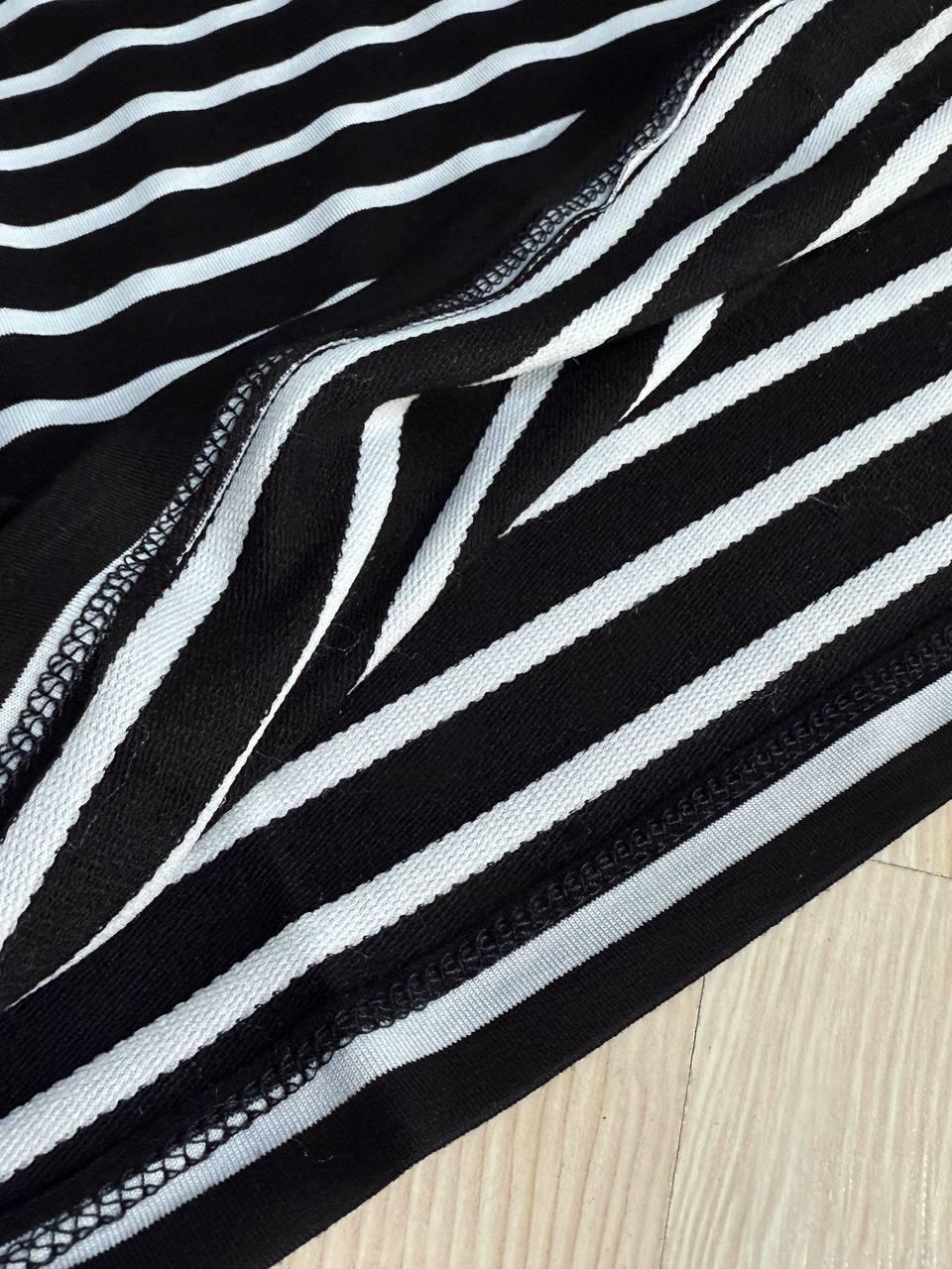 Лонгслів жіночий KEYYMOD 34094 реглан в смужку з підплічниками вільний крій оверсайз M Чорний (1505) - фото 8 Лонгслів жіночий KEYYMOD 34094 реглан в смужку з підплічниками вільний крій оверсайз M Чорний (1505) - фото 8