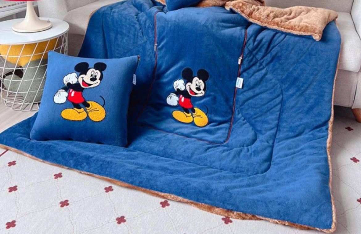 Покрывало-подушка Микки Маус 40х40/100х145 см Синий (mm004) Покрывало-подушка Микки Маус 40х40/100х145 см Синий (mm004)
