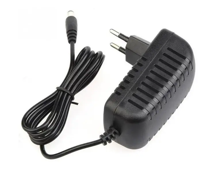 Блок питания 12 V/3 A штекер 5,5х2,5 мм (00249)