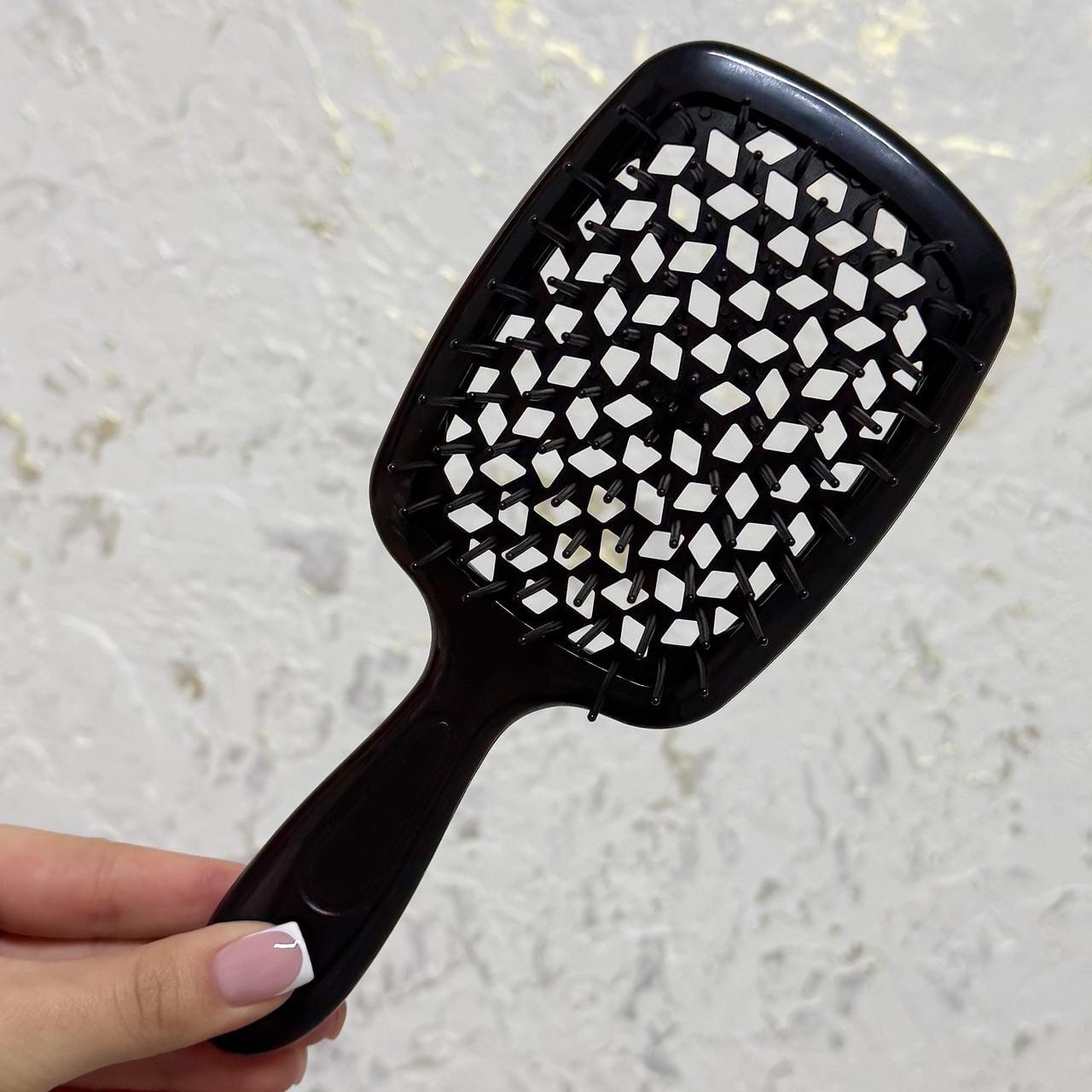 Расческа продувная для волос SuperBrush Черный