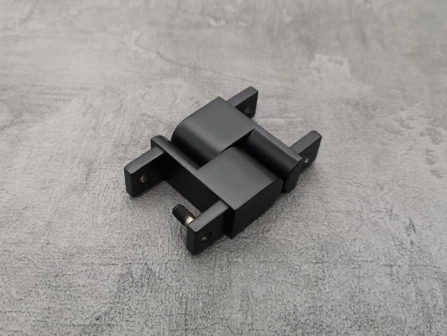 З'єднувач кутовий MARCIN DECOR Скарлайн Чорний матовий З'єднувач кутовий MARCIN DECOR Скарлайн Чорний матовий