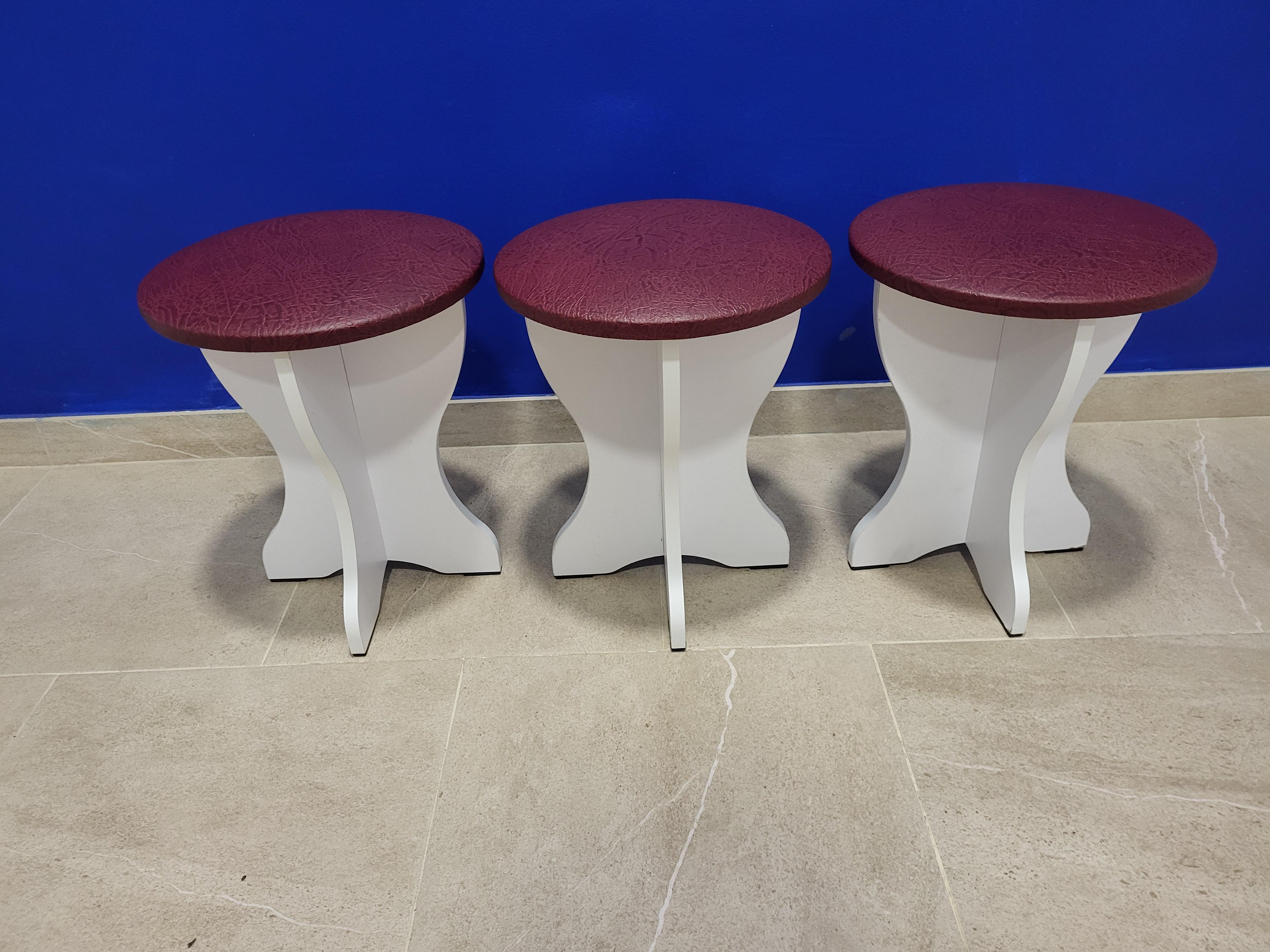 Комплект табуретов Боярин ДСП/экокожа 35х35х42 см 3 шт. Белый/Бордо (3T-B-EBR)