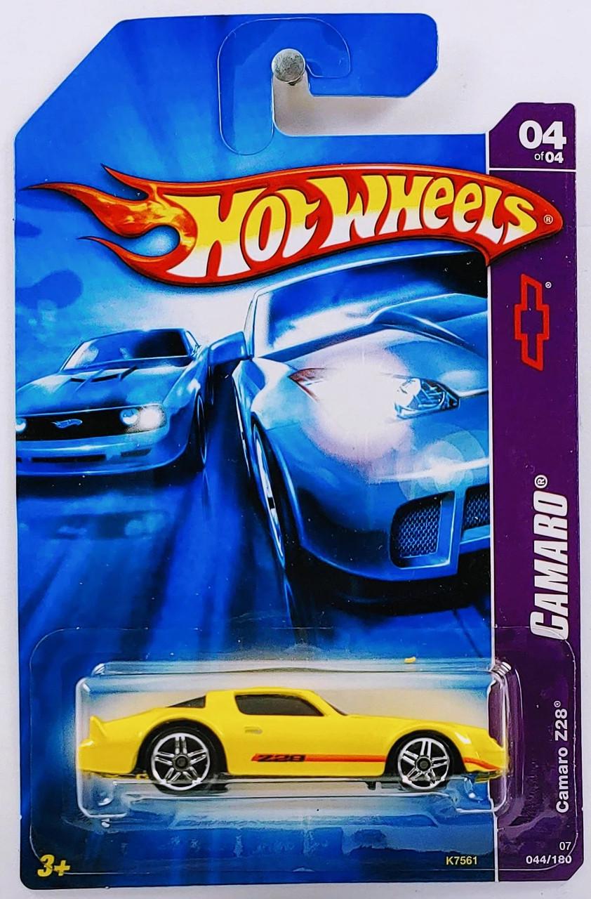 Игрушечная машинка Hot Wheels Camaro Z28 2007 Camaro №044 (K7561)