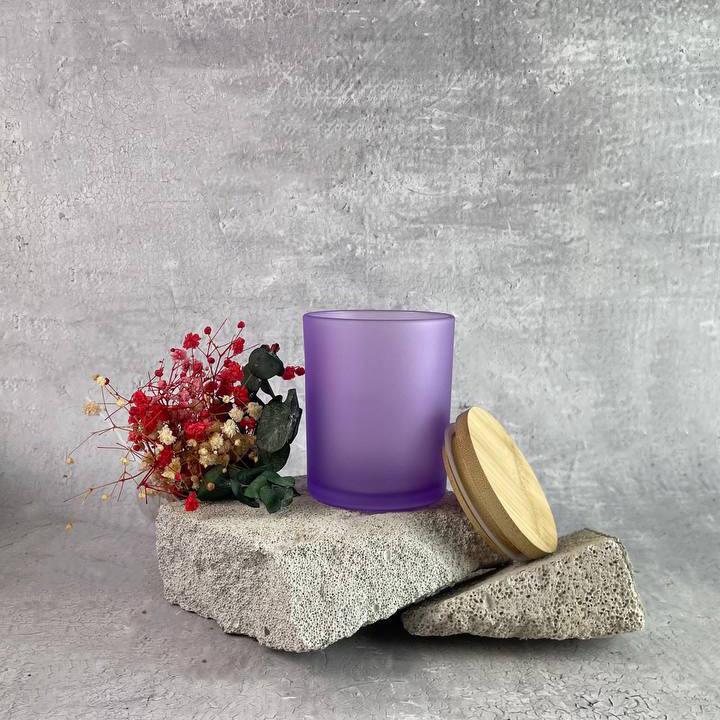 Стакан матовый с бамбуковой крышкой Фиолетовый (1524) Стакан матовый с бамбуковой крышкой Фиолетовый (1524)