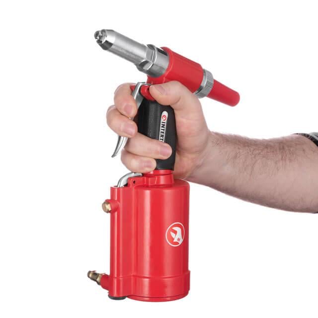 Пистолет заклепочный пневматический в кейсе с аксессуарами - фото 3 Пистолет заклепочный пневматический в кейсе с аксессуарами - фото 3