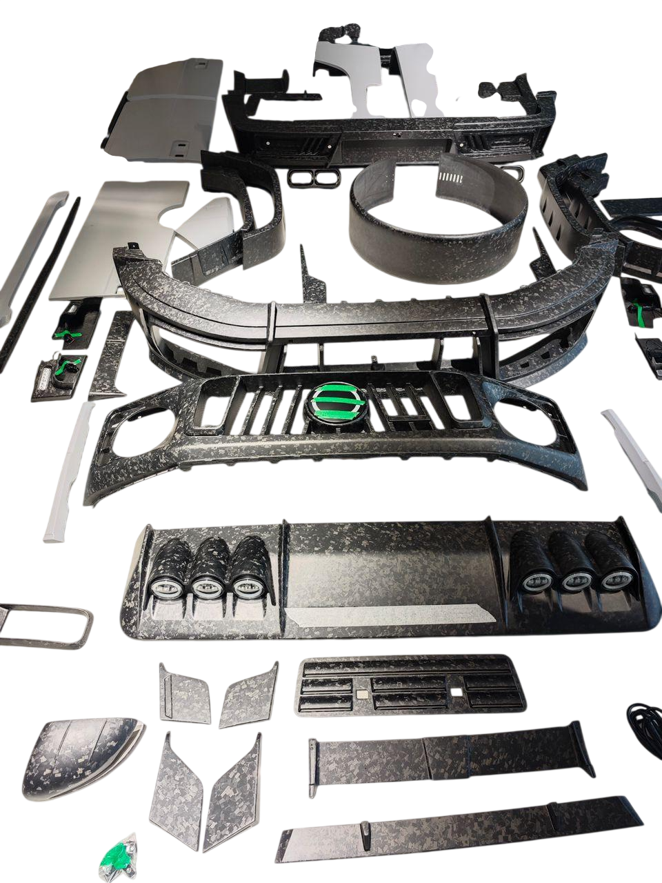 Комплект обвесов GBT MNSR Carbon для Mercedes G сlass W465 2025- гг. натуральный кованый карбон под покраску (160787)