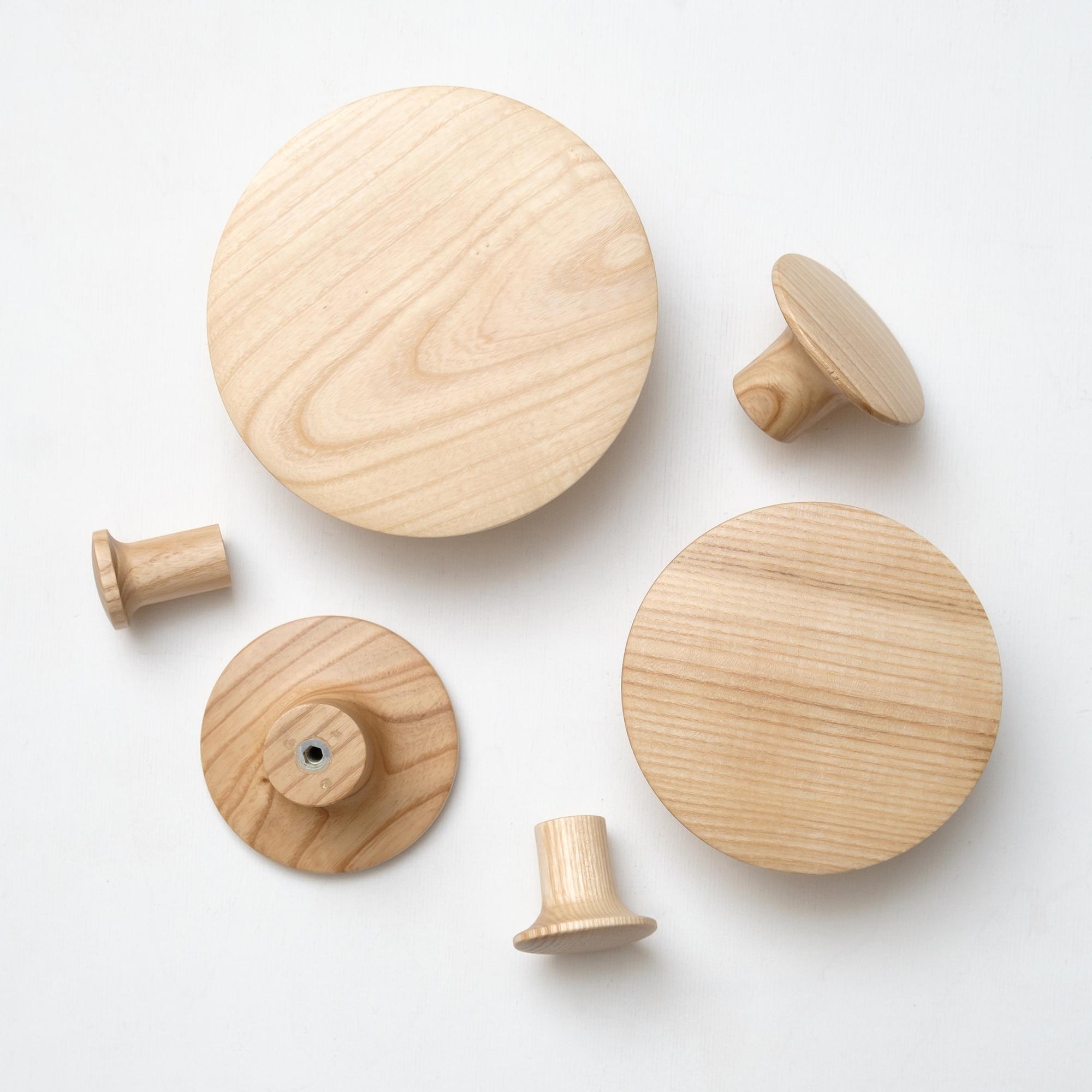 Набор деревянных мебельных крючков для одежды ø 35-150 мм 6 шт. Ясень (50026) - фото 2