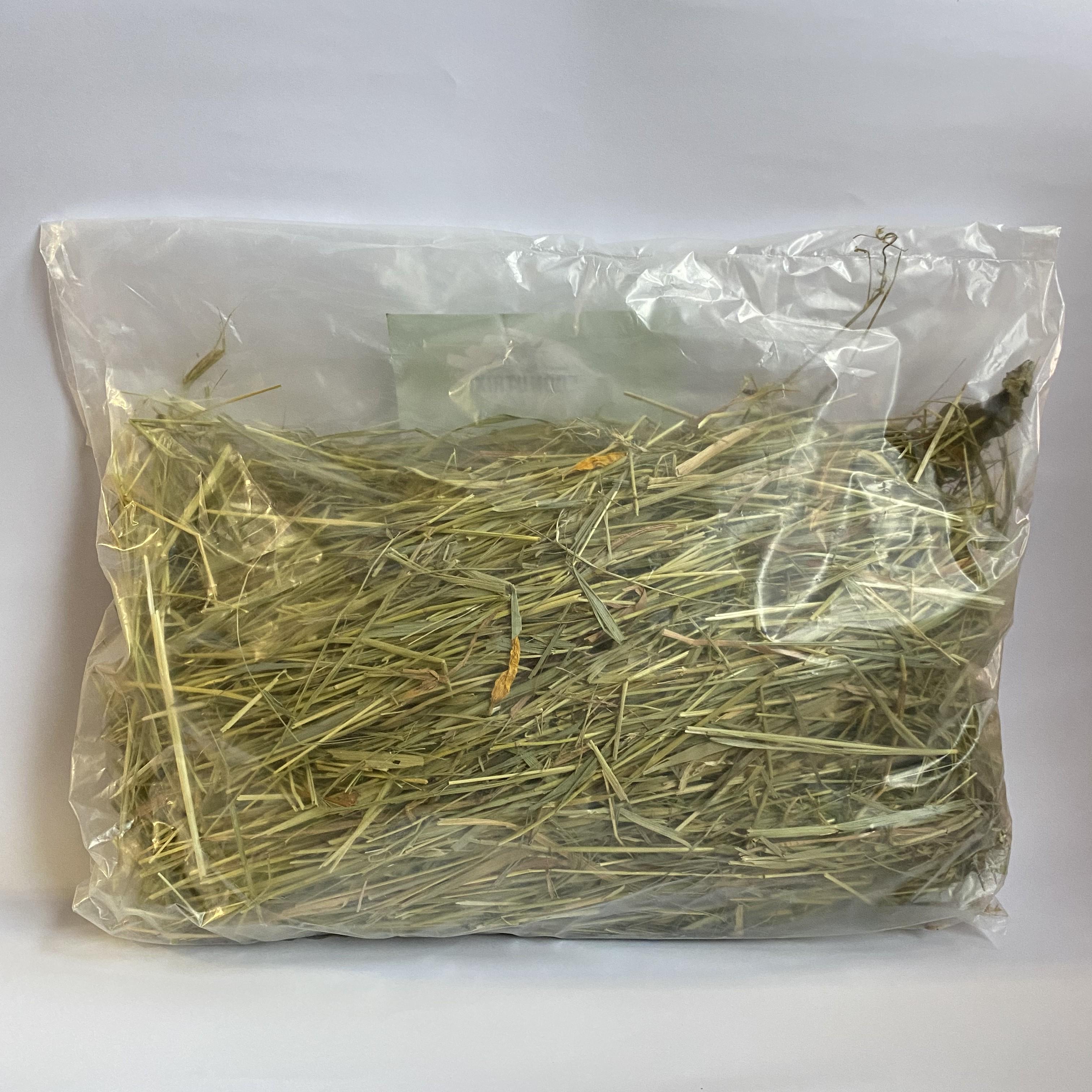 Сіно для гризунів Econutrix Pro Line 0,5 кг (00500) - фото 2 Сіно для гризунів Econutrix Pro Line 0,5 кг (00500) - фото 2