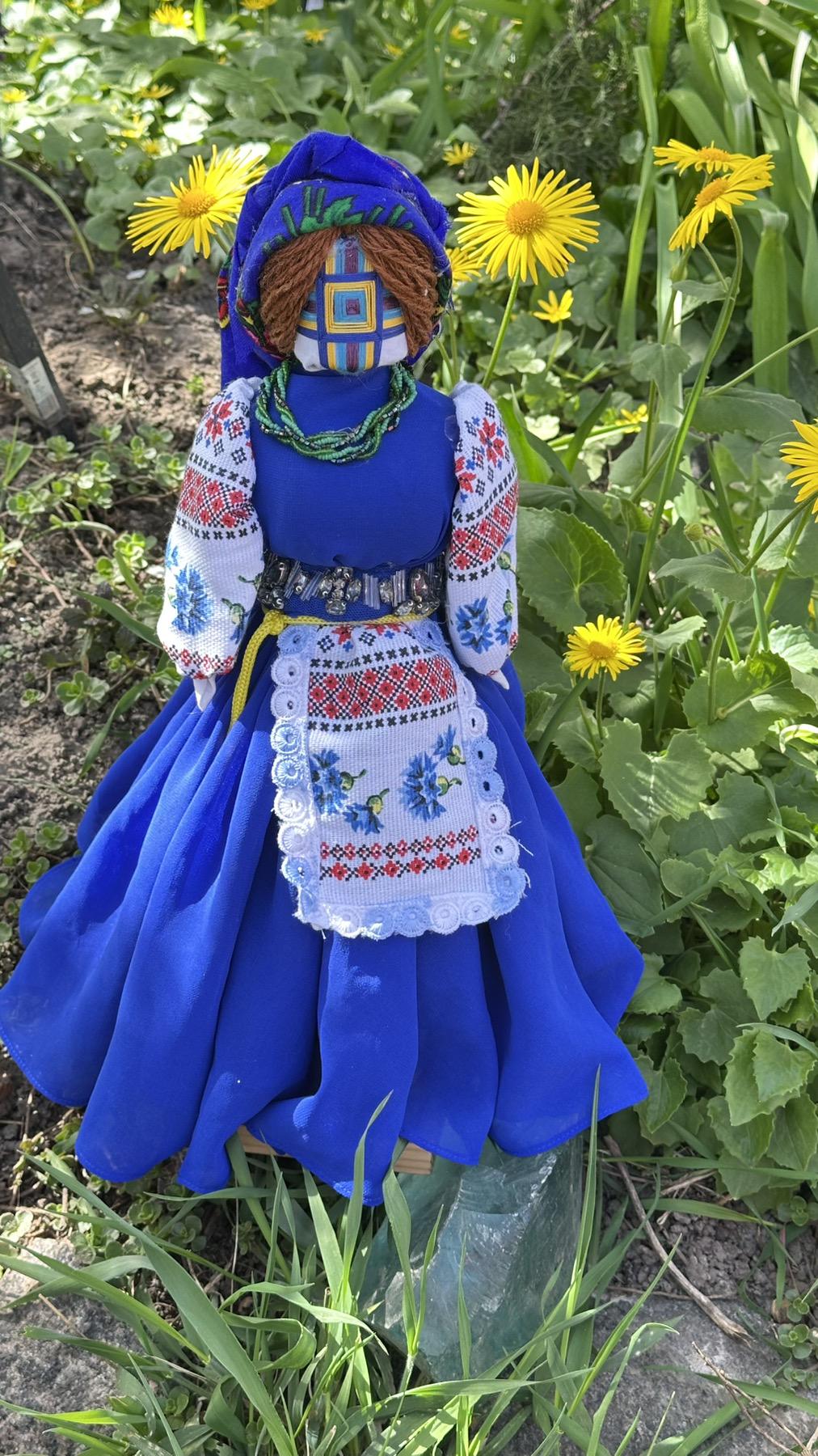 Кукла мотанка ручной работы MTNK 43 см Разноцветный (27483)