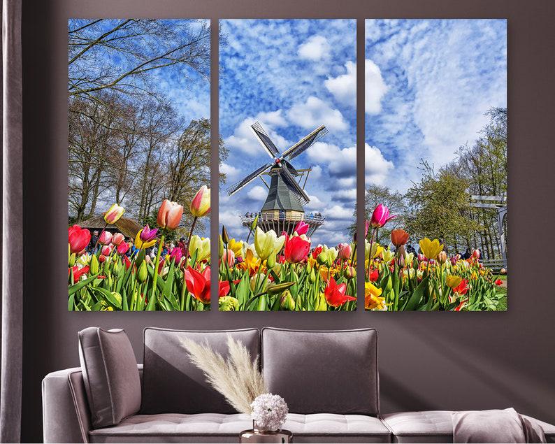Модульная картина на холсте из трех частей KIL Art Ветряная мельница на фоне тюльпанов 78x48 см (M3_M_599)