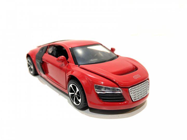 Машинка металлическая TK Union Group Audi R8 1:32 Красный (LF 23079)