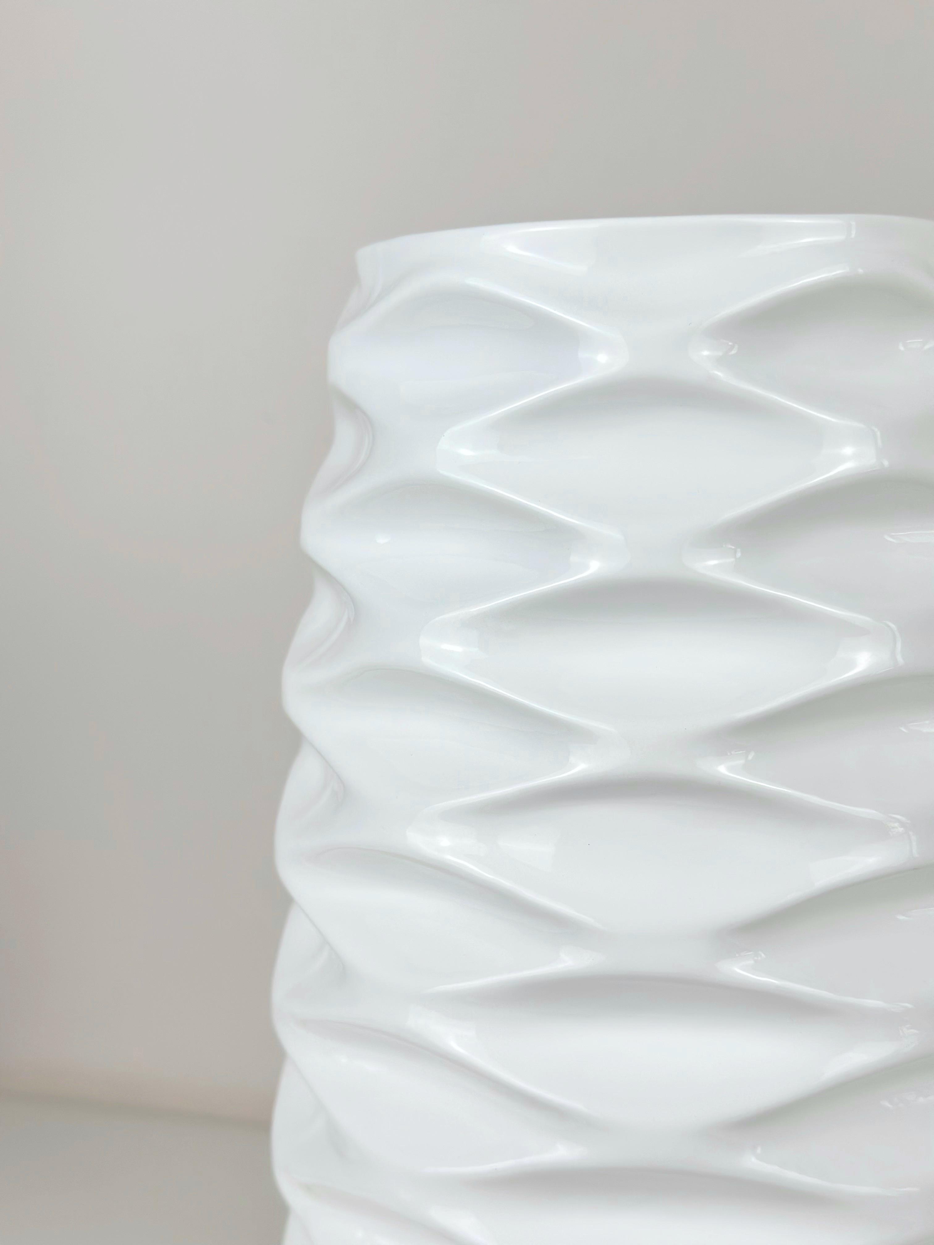 Ваза для цветов и декора глиняная керамическая Соты 29 см Белый (4001-8) - фото 3 Ваза для цветов и декора глиняная керамическая Соты 29 см Белый (4001-8) - фото 3