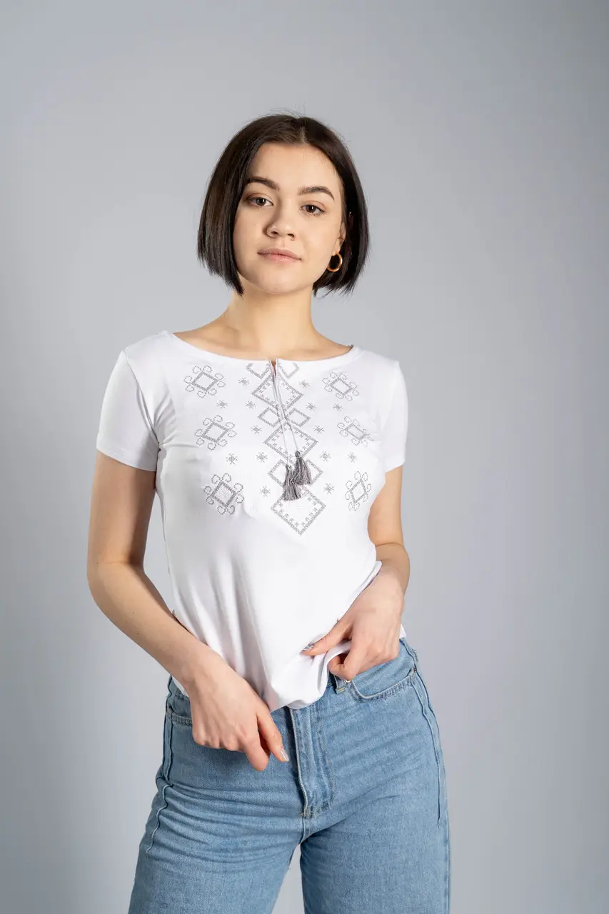 Футболка-вышиванка женская трикотажная L Белый (ж-91-L) - фото 2 Футболка-вышиванка женская трикотажная L Белый (ж-91-L) - фото 2