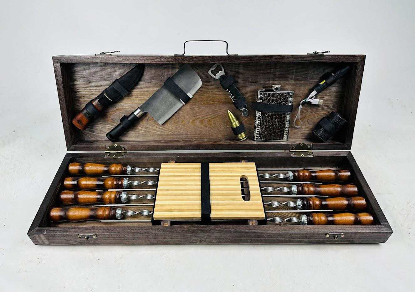 Набор шампуров и аксессуаров Гризли 21 предмет Коричневый (149-10-KS-7808)