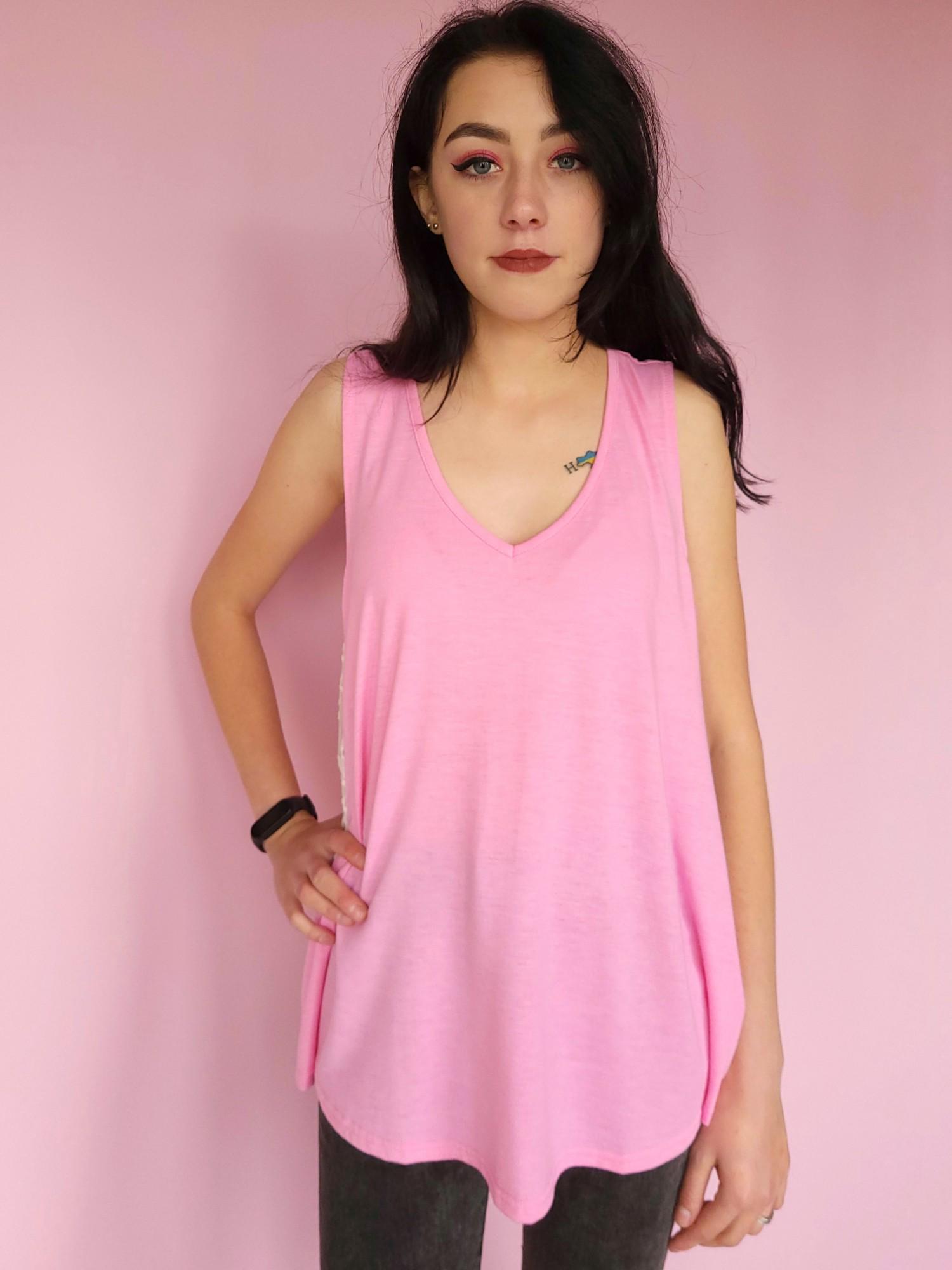 Майка женская удлиненная G&N 566 L Розовый (46)