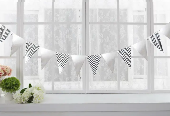 Гирлянда треугольники на праздник 4 м 18x13 см Серебристый (2078/2)