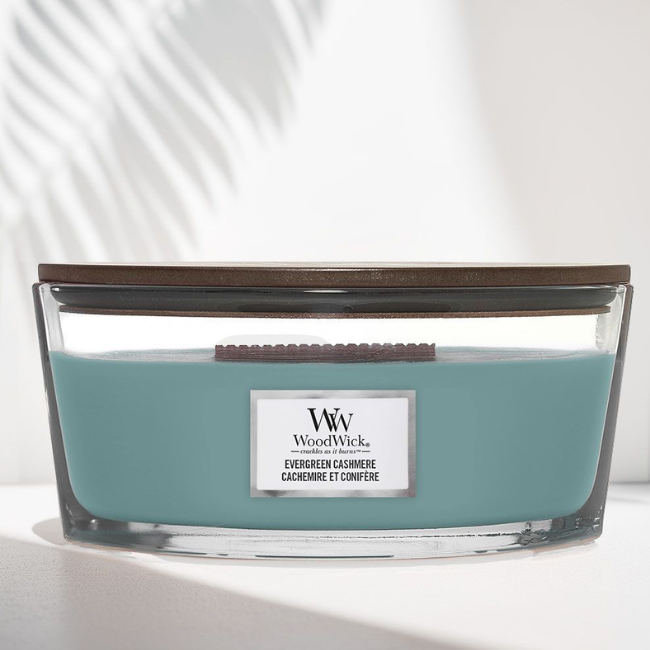 Свеча ароматическая Woodwick Ellipse Evergreen Cashmere с ароматами сосны, свежего воздуха и кашемира 453 г (5038581155654)