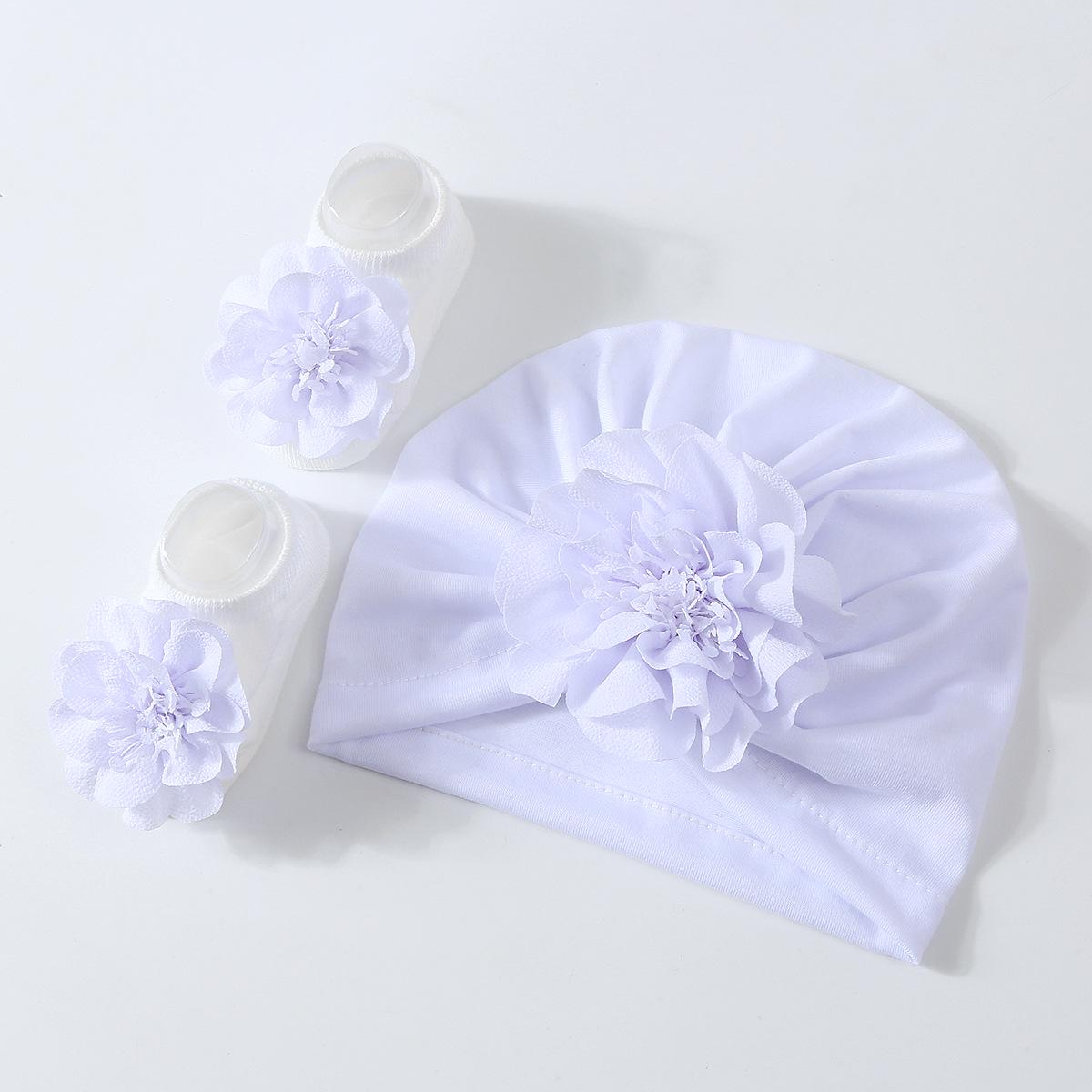 Набір для новонародженої шапочка та шкарпетки Сакура від 0 до 12 місяців Білий (13125012501)