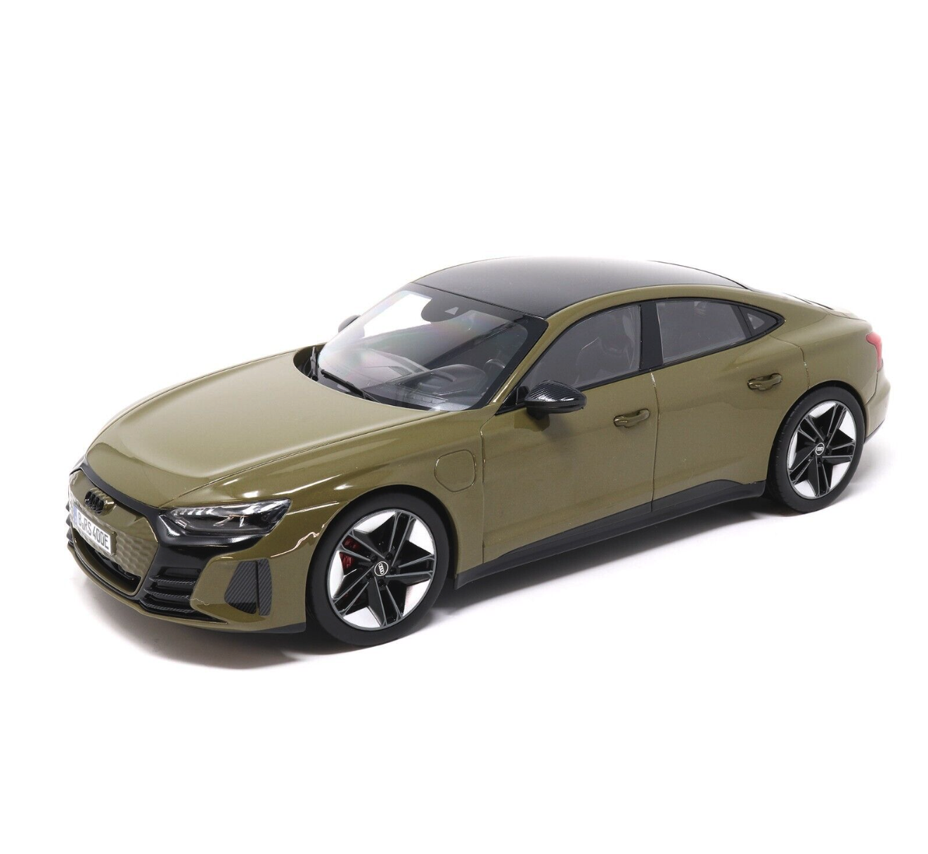 Модель автомобиля Norev 1:18 Audi RS e-tron GT 2021 Olive Metallic (188380)
