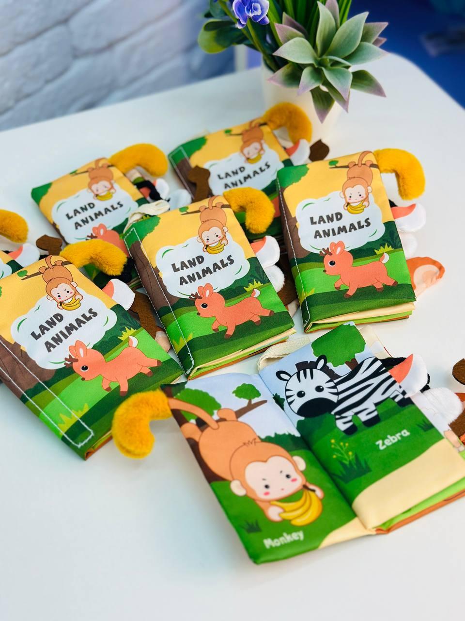 Книжка-шуршалка сенсорная/развивающая для малыша с животными и пищалкой (2760327590) - фото 4 Книжка-шуршалка сенсорная/развивающая для малыша с животными и пищалкой (2760327590) - фото 4