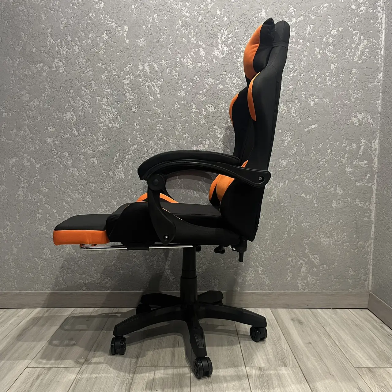 Крісло ігрове PRESTIGE M11 Чорний/Помаранчевий - фото 7 Крісло ігрове PRESTIGE M11 Чорний/Помаранчевий - фото 7