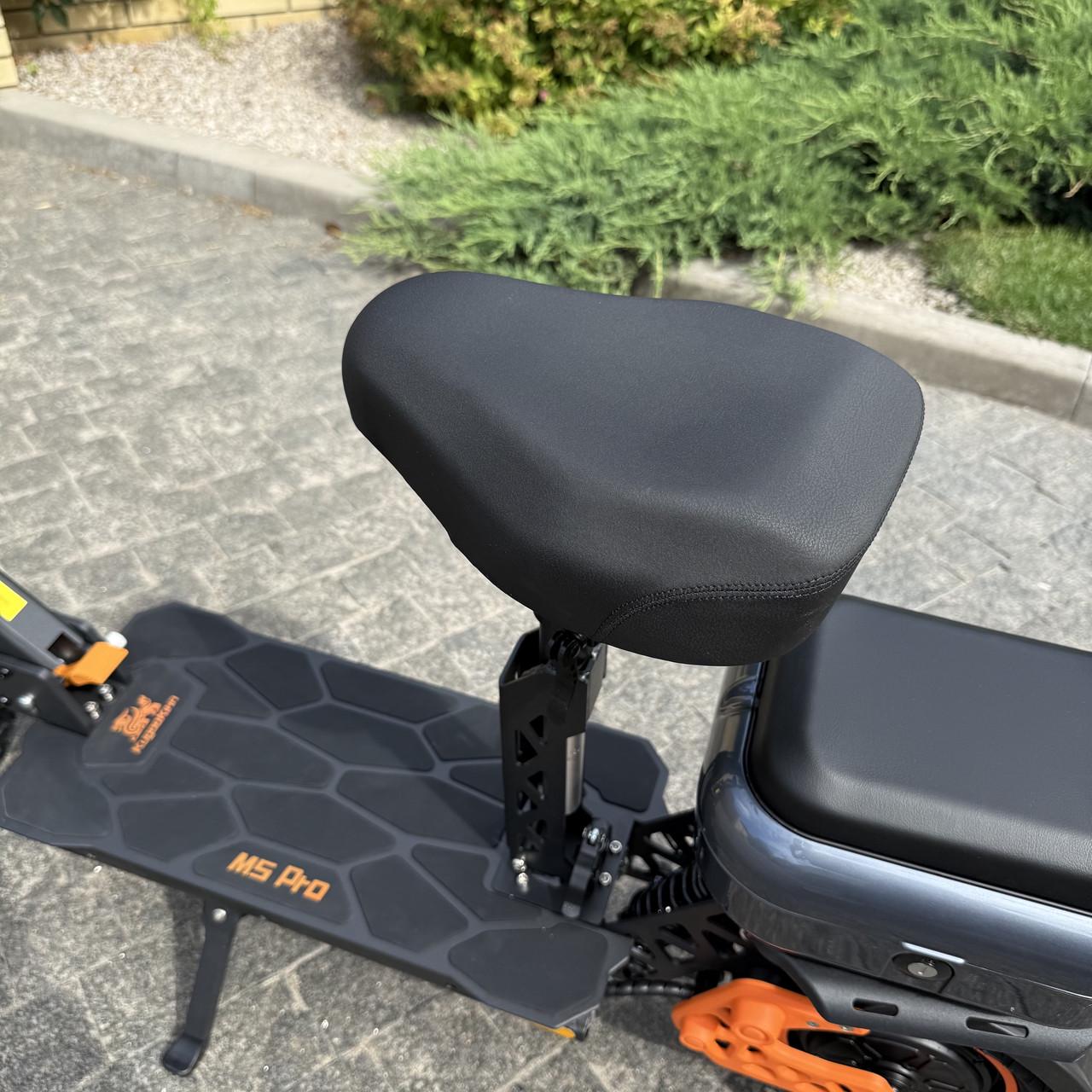 Електросамокат з сидінням Kugoo Kirin M5 Pro 21 Ah 1200W (2666580909) - фото 7 Електросамокат з сидінням Kugoo Kirin M5 Pro 21 Ah 1200W (2666580909) - фото 7