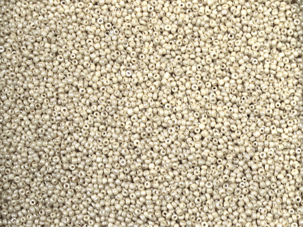 Бисер мелкий Deluxe 965 12/0 450 г