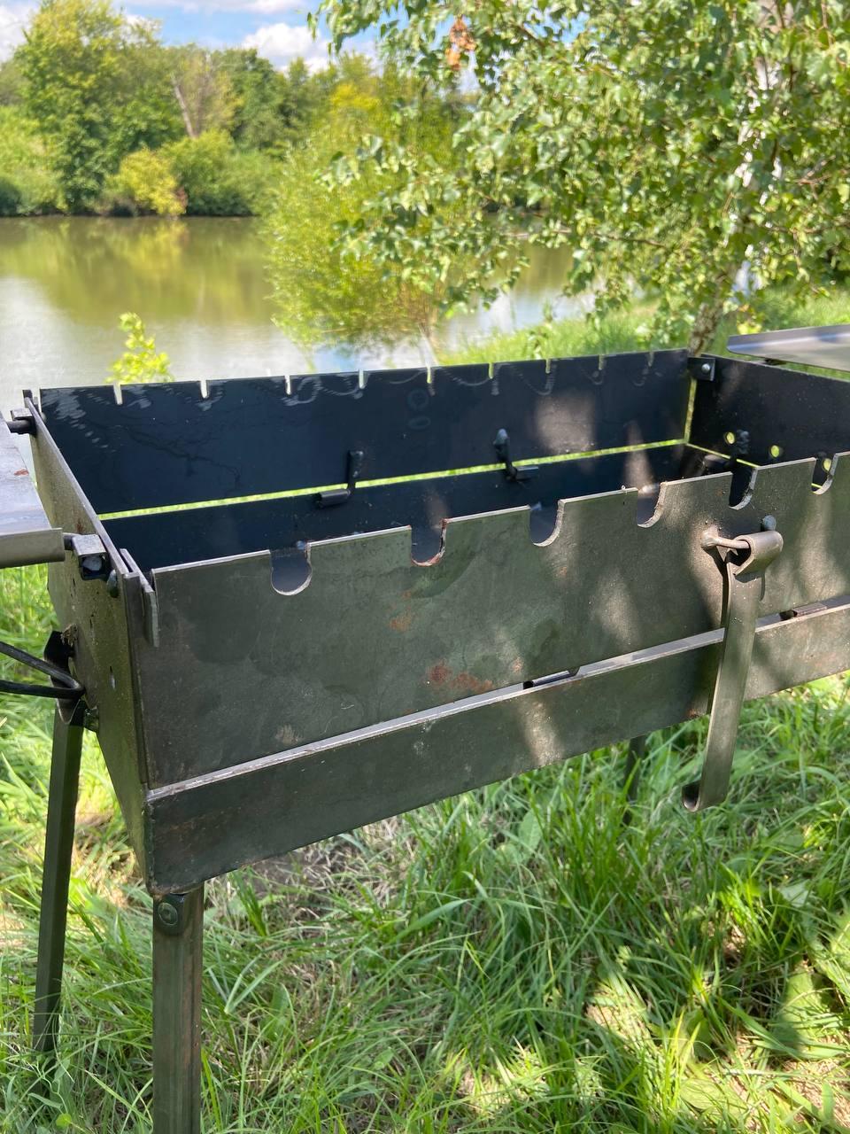 Мангал Валіза на 12 шампурів з двома столиками метал 3 мм - фото 7