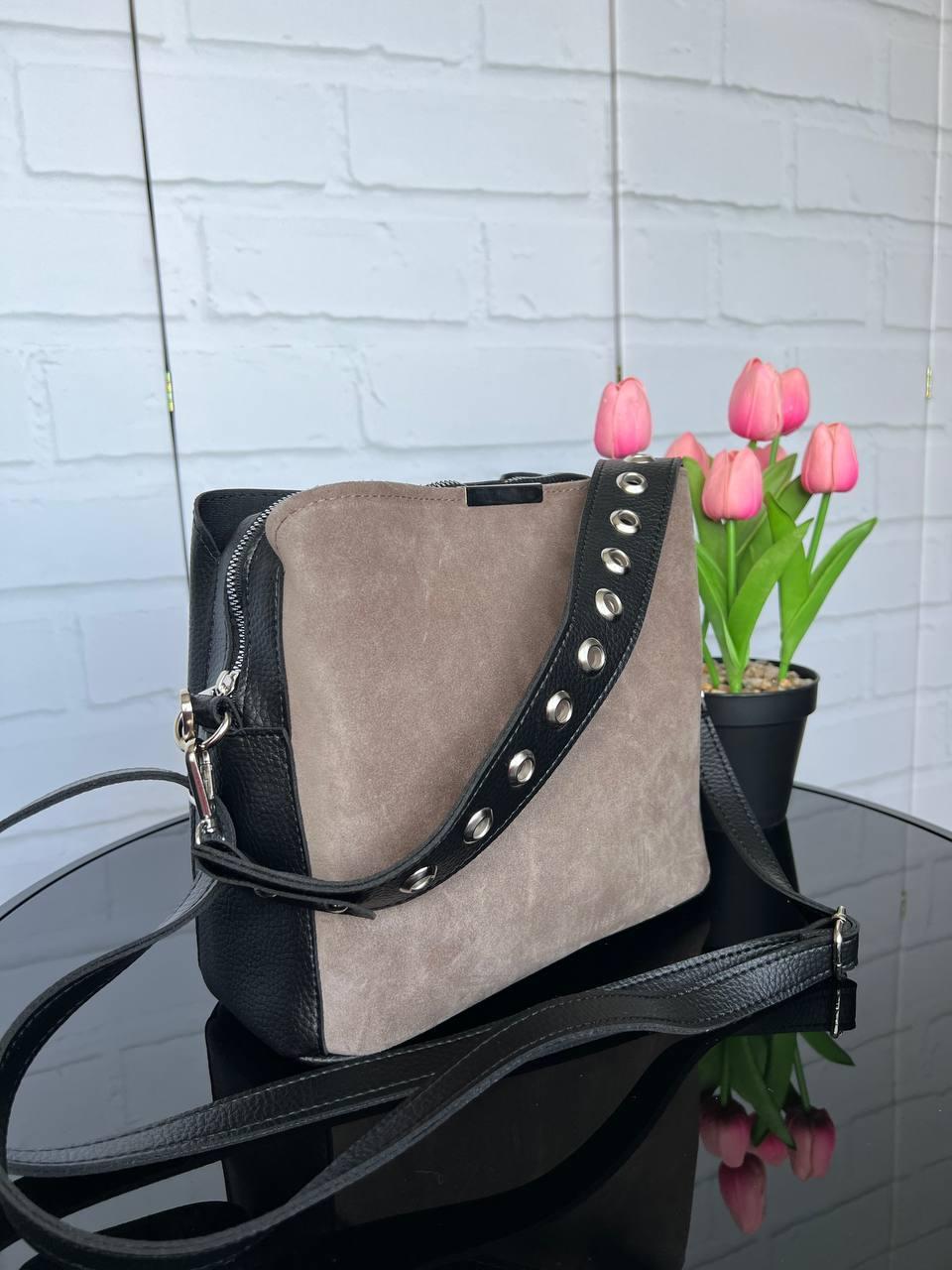 Сумка кросс боде женская через плечо с тремя отделениями из замши и экокожи Бежевый - фото 5